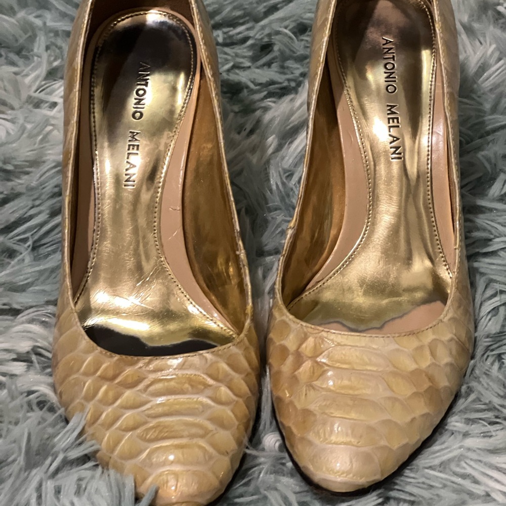 Antonio Melani pale yellow/cream heels